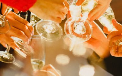 Alkohol in Dubai – Gesetze, Regeln und was Expats wirklich wissen sollten